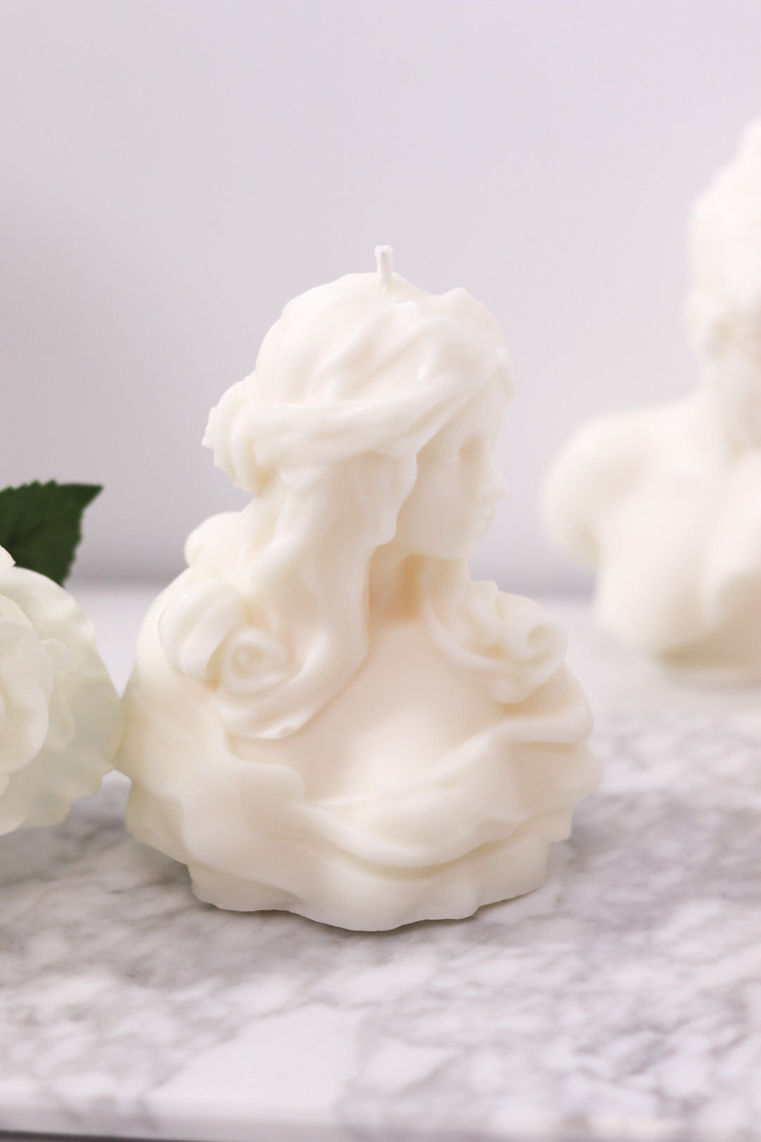 Isabella Candle