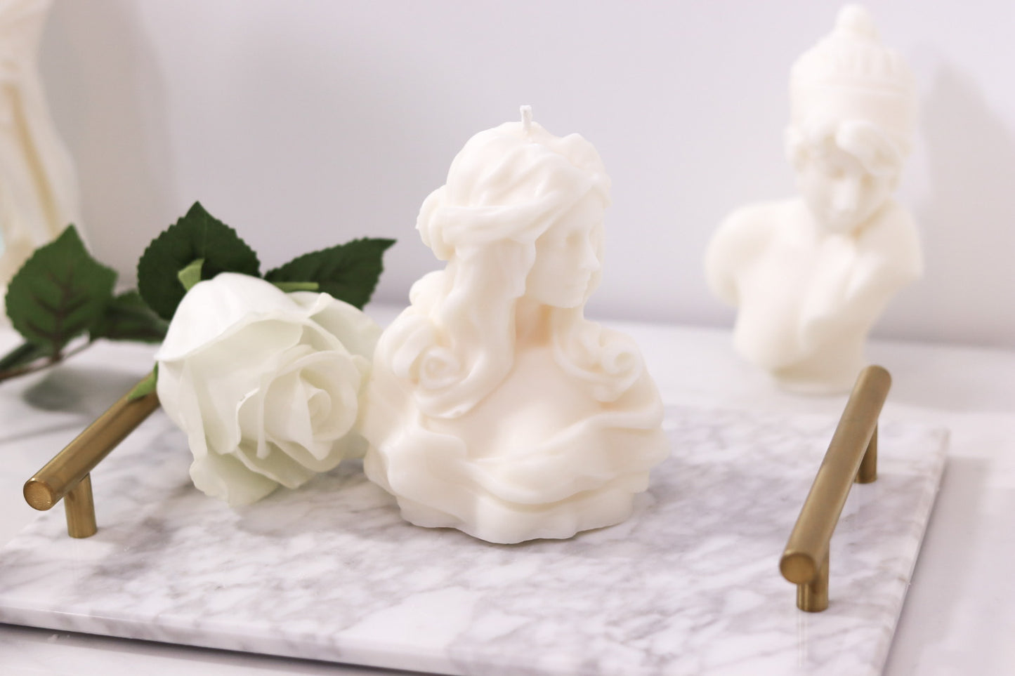 Isabella Candle