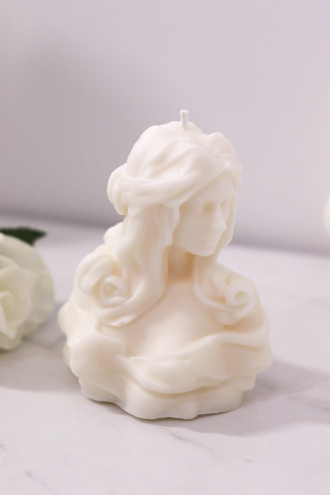 Isabella Candle