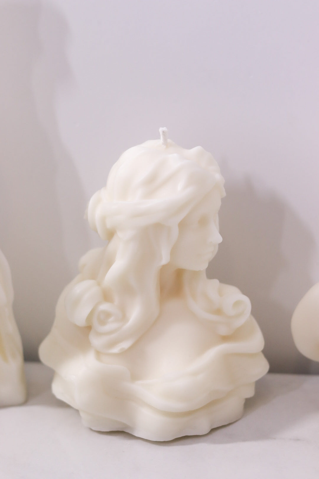 Isabella Candle