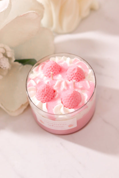 Strawberries and Cream (13 oz) Candle
