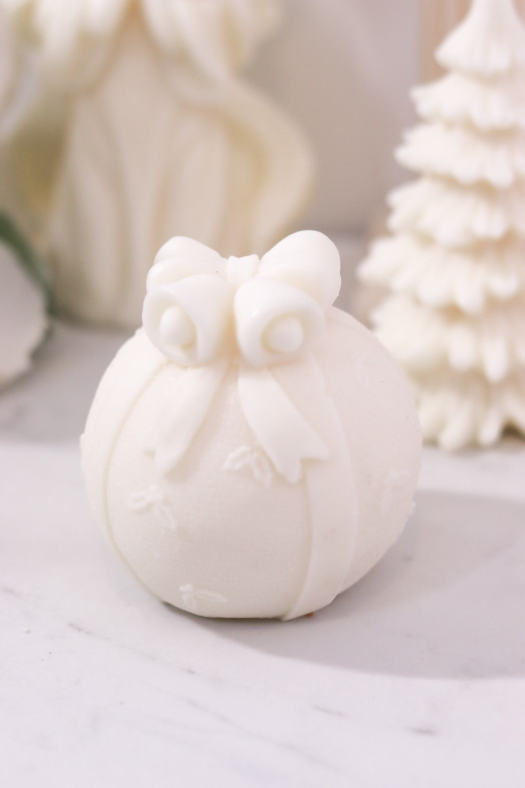 Christmas Ornament Candle