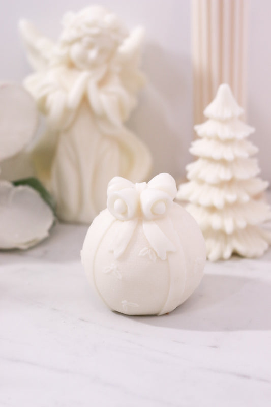 Christmas Ornament Candle