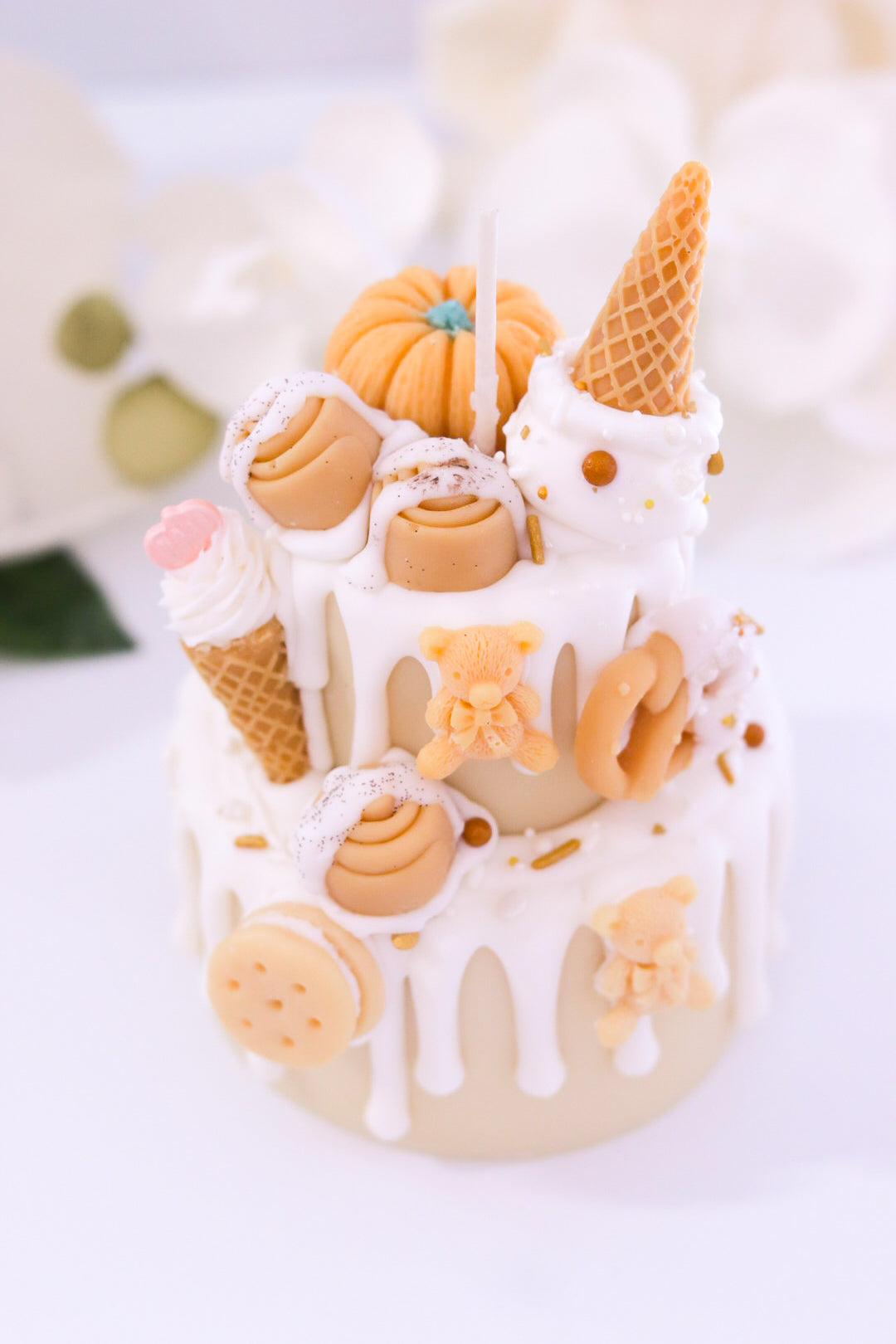 Decorative Cinnamon Bun Two-Tier Cake Candle
