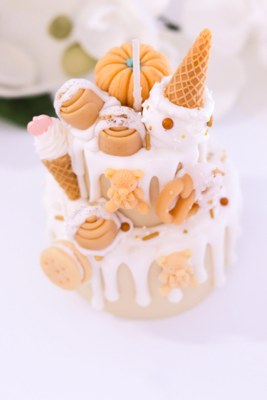 Decorative Cinnamon Bun Two-Tier Cake Candle