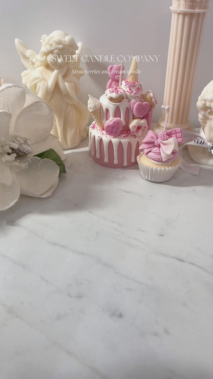 Strawberries and Cream (13 oz) Candle